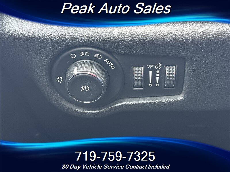 2018 Chrysler Pacifica Touring L - Photo 18 - Colorado Springs, CO 80907