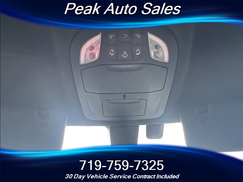 2018 Chrysler Pacifica Touring L - Photo 19 - Colorado Springs, CO 80907