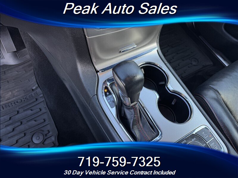 2017 Jeep Grand Cherokee Trailhawk   - Photo 26 - Colorado Springs, CO 80907
