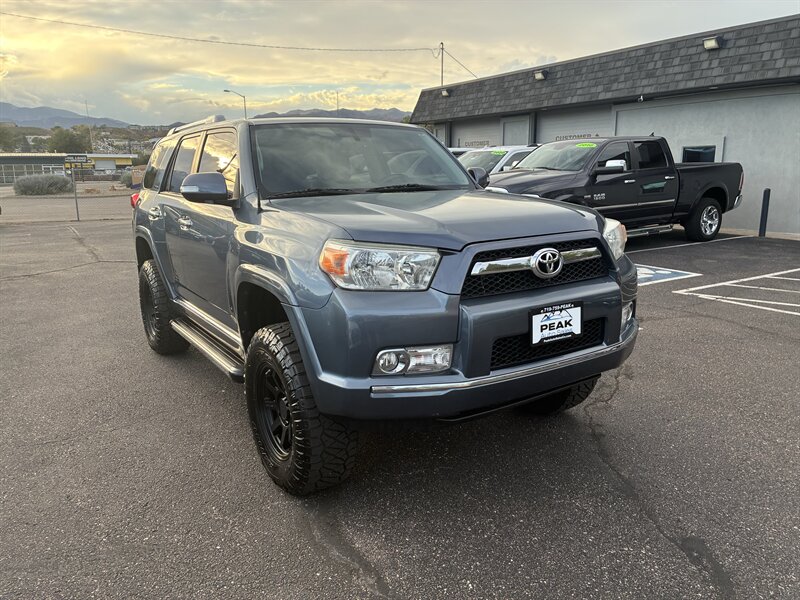 2011 Toyota 4Runner SR5  