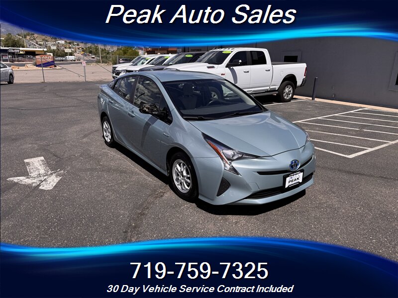 2016 Toyota Prius Three FWD