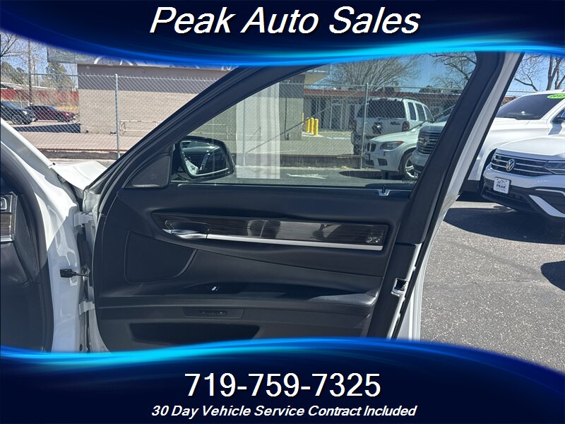 2015 BMW 750i xDrive - Photo 36 - Colorado Springs, CO 80907