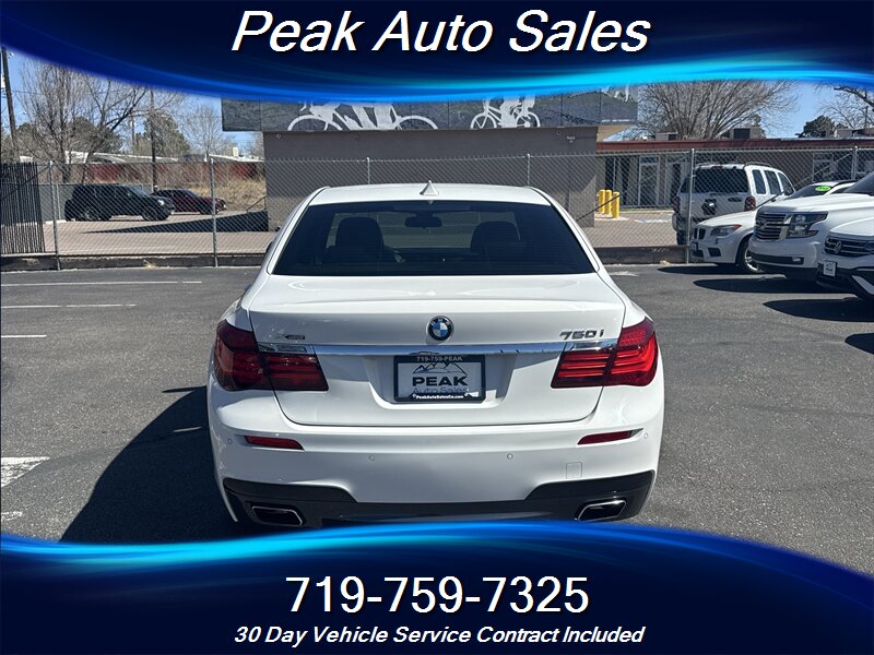 2015 BMW 750i xDrive - Photo 6 - Colorado Springs, CO 80907