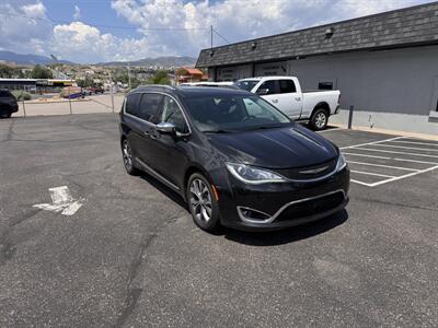 2017 Chrysler Pacifica Limited Minivan