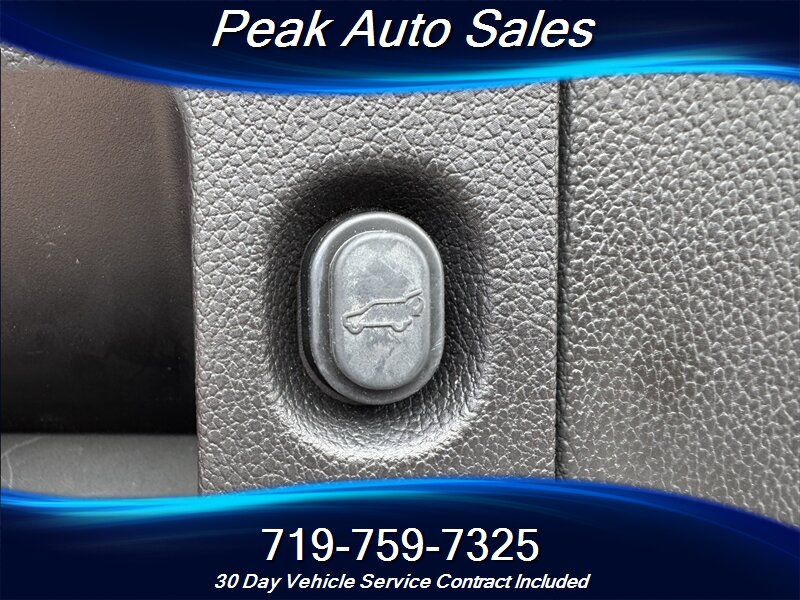2017 Cadillac Escalade Luxury - Photo 33 - Colorado Springs, CO 80907