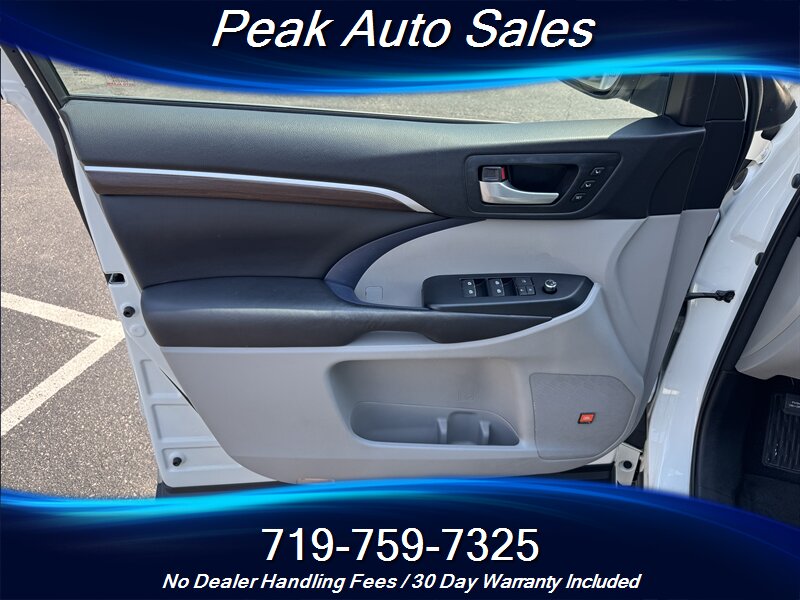 2016 Toyota Highlander Limited   - Photo 11 - Colorado Springs, CO 80907