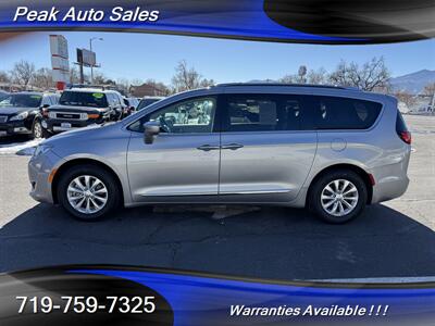 2018 Chrysler Pacifica Touring L   - Photo 4 - Colorado Springs, CO 80907