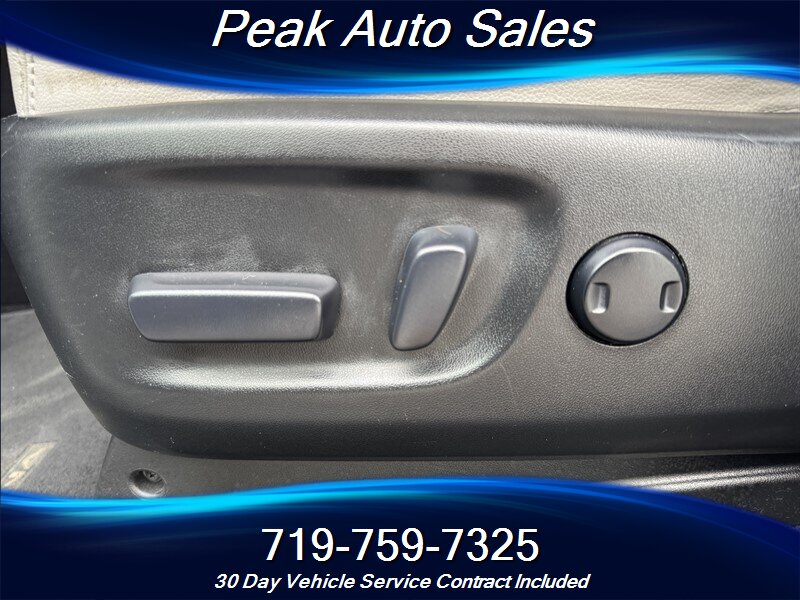 2015 Toyota Sienna Limited Premium 7-Passenger - Photo 17 - Colorado Springs, CO 80907