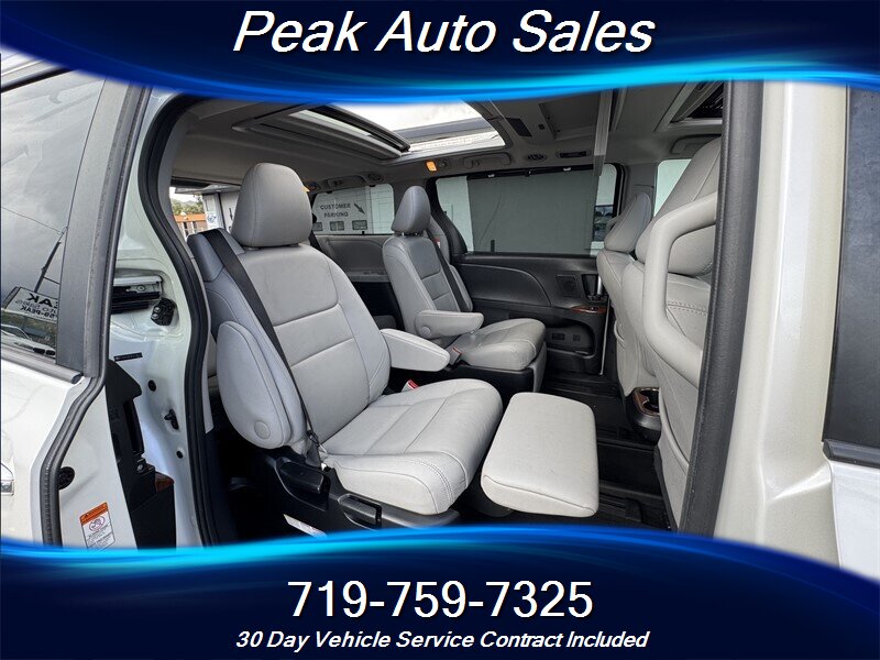 2015 Toyota Sienna Limited Premium 7-Passenger - Photo 37 - Colorado Springs, CO 80907