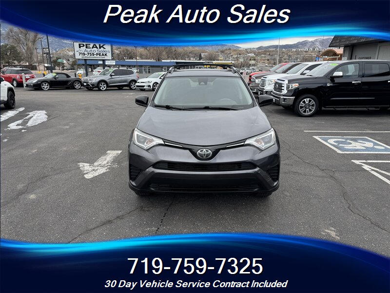 2018 Toyota RAV4 LE - Photo 2 - Colorado Springs, CO 80907