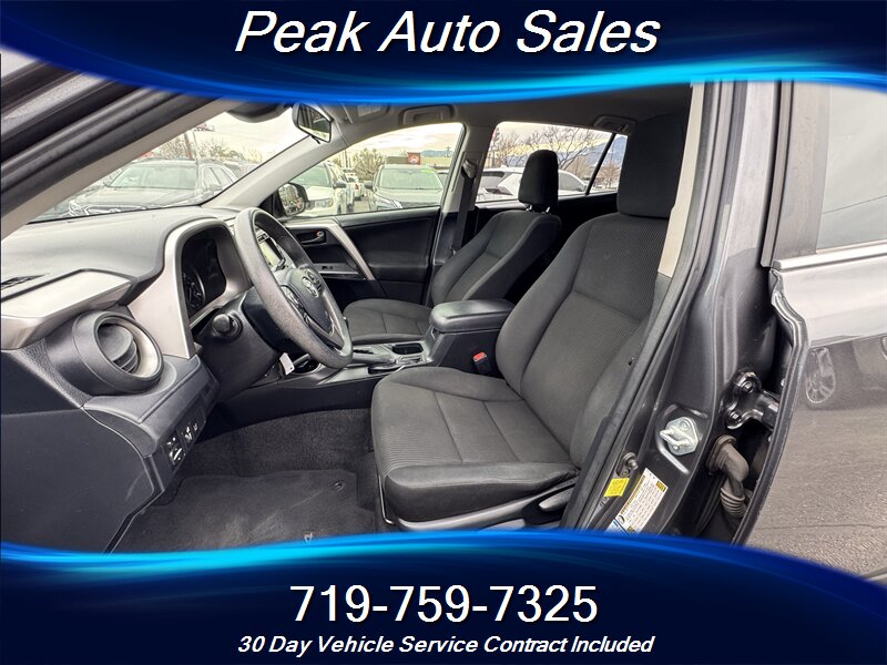 2018 Toyota RAV4 LE - Photo 14 - Colorado Springs, CO 80907