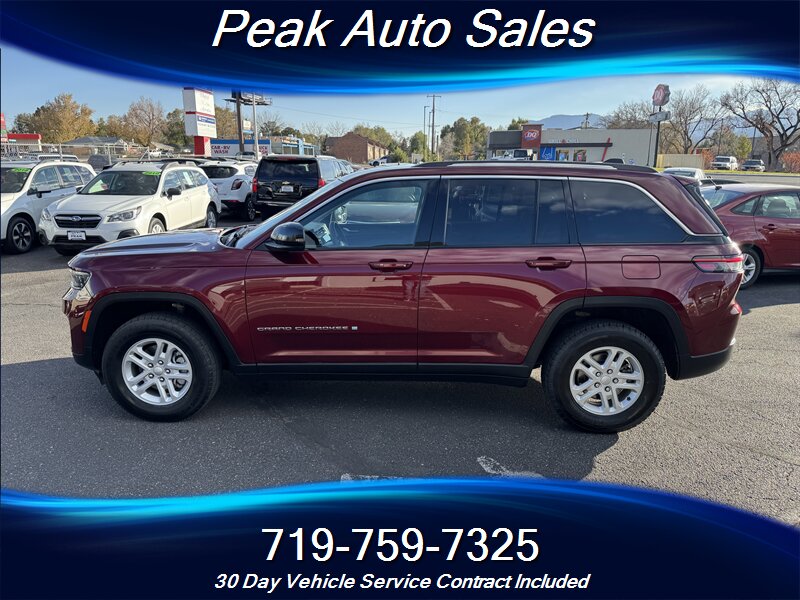 2024 Jeep Grand Cherokee Laredo photo 4