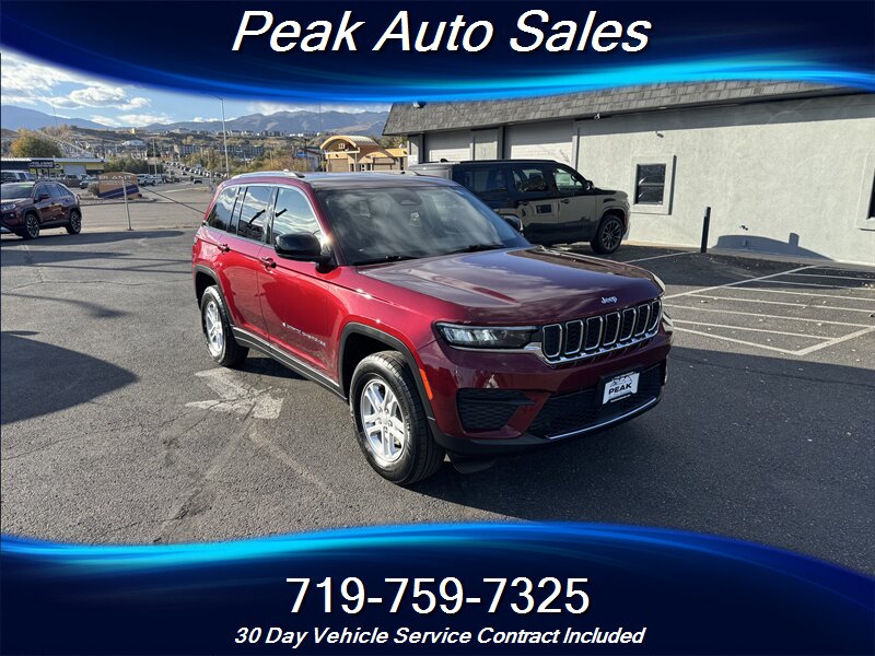 2024 Jeep Grand Cherokee Laredo  