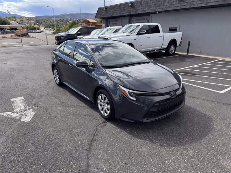 2024 Toyota Corolla Hybrid LE  