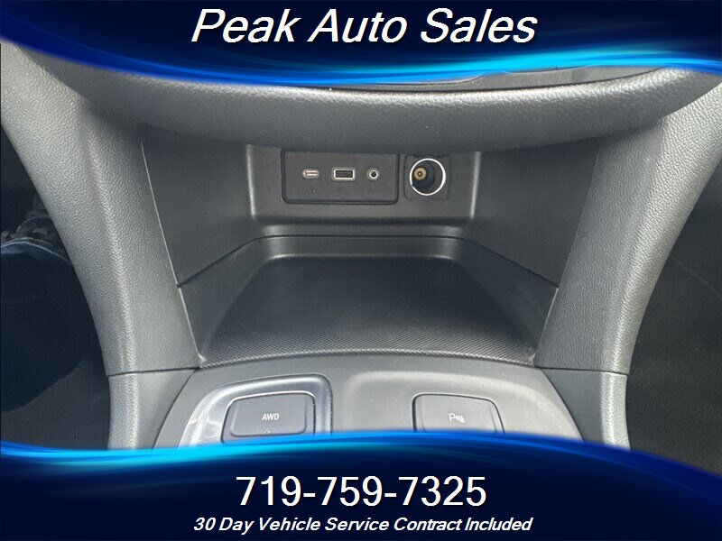 2022 Chevrolet Equinox LT - Photo 21 - Colorado Springs, CO 80907