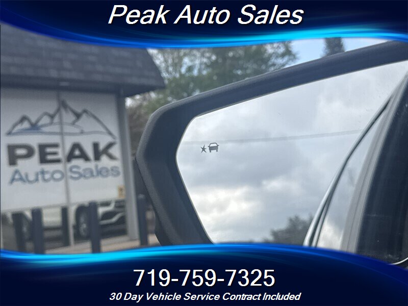2022 Chevrolet Equinox LT - Photo 13 - Colorado Springs, CO 80907