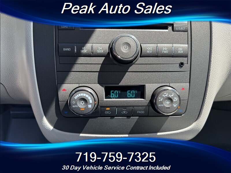 2010 Buick Lucerne CXL - Photo 26 - Colorado Springs, CO 80907