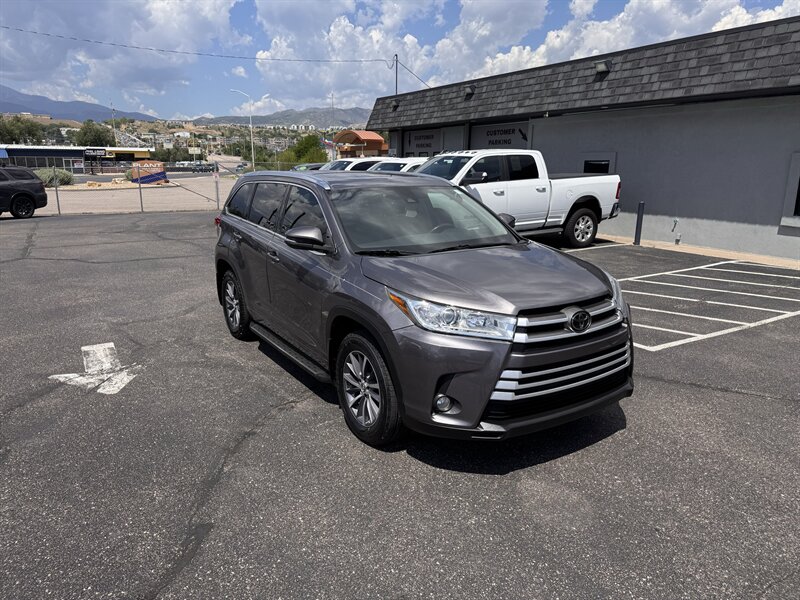 2017 Toyota Highlander XLE  