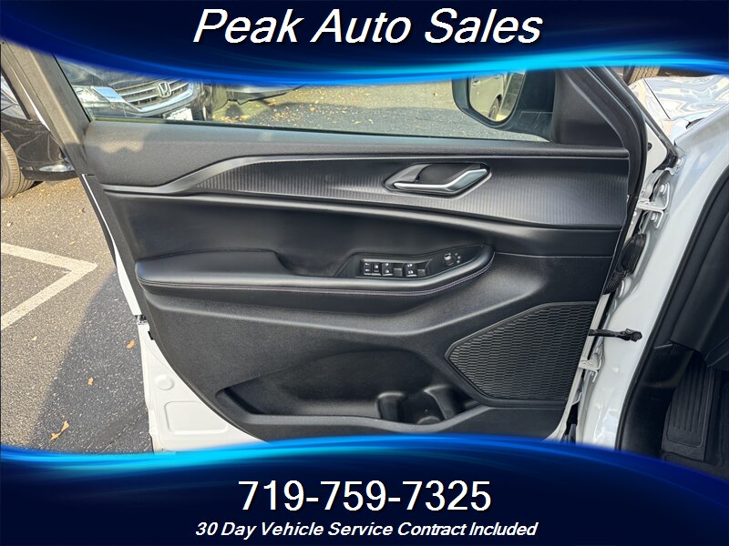 2024 Jeep Grand Cherokee Laredo - Photo 11 - Colorado Springs, CO 80907