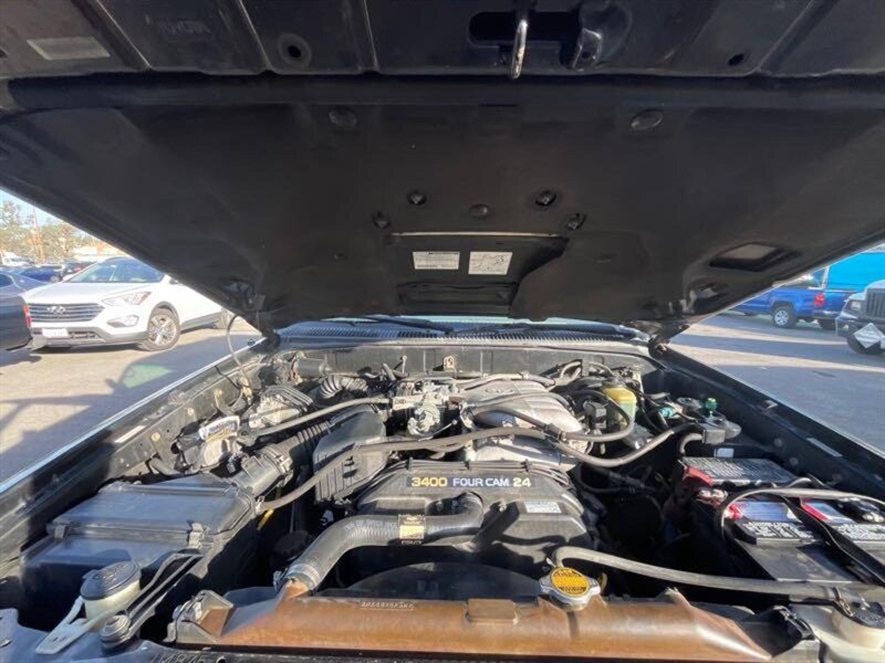 2000 Toyota 4Runner SR5 - Photo 3 - Canyon Country, CA 91351