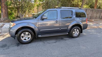 2005 Nissan Pathfinder SE Off Road   - Photo 5 - Canyon Country, CA 91351