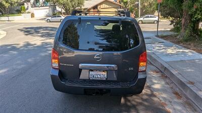 2005 Nissan Pathfinder SE Off Road   - Photo 10 - Canyon Country, CA 91351