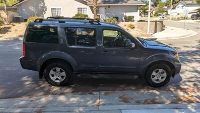 2005 Nissan Pathfinder SE Off Road   - Photo 13 - Canyon Country, CA 91351