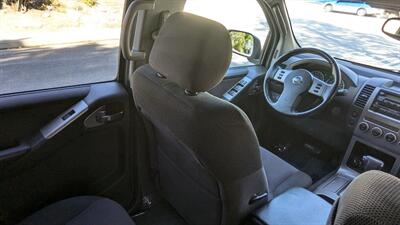 2005 Nissan Pathfinder SE Off Road   - Photo 33 - Canyon Country, CA 91351