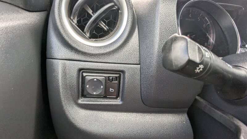 2015 Nissan Versa 1.6 SV - Photo 43 - Canyon Country, CA 91351