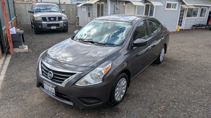 2015 Nissan Versa 1.6 SV