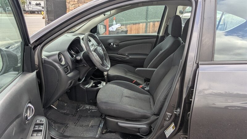 2015 Nissan Versa 1.6 SV - Photo 21 - Canyon Country, CA 91351