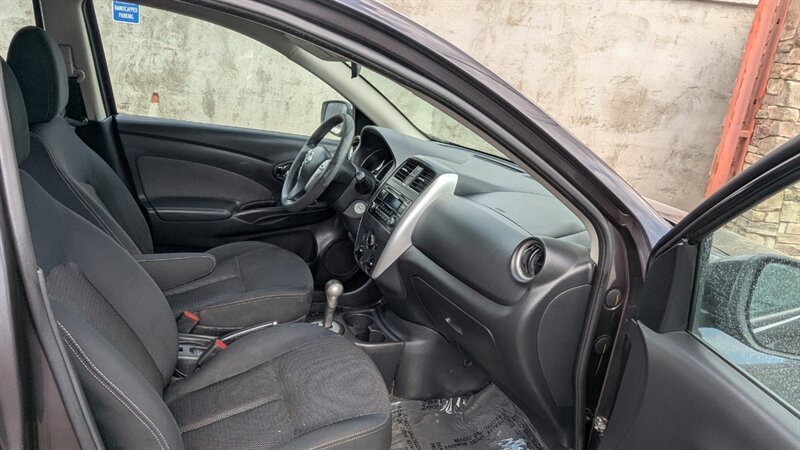 2015 Nissan Versa 1.6 SV - Photo 22 - Canyon Country, CA 91351