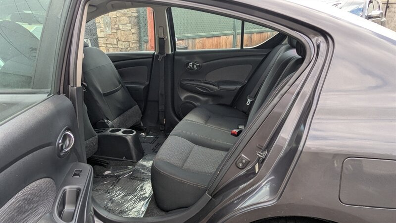 2015 Nissan Versa 1.6 SV - Photo 28 - Canyon Country, CA 91351