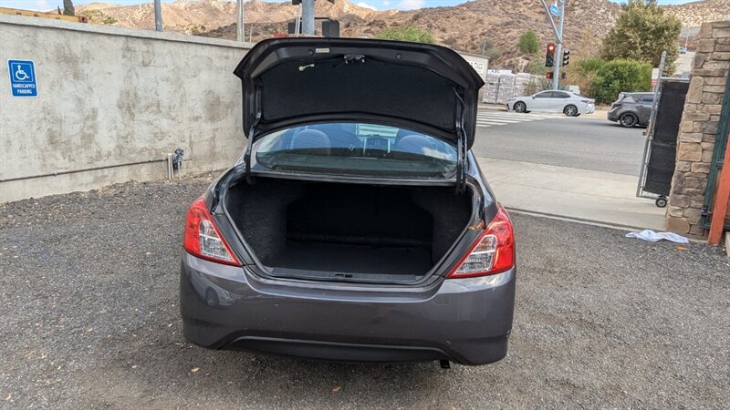 2015 Nissan Versa 1.6 SV - Photo 52 - Canyon Country, CA 91351