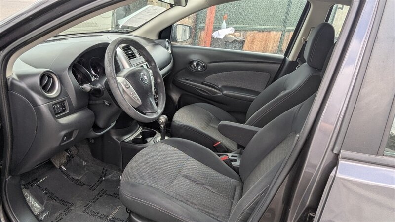 2015 Nissan Versa 1.6 SV - Photo 20 - Canyon Country, CA 91351