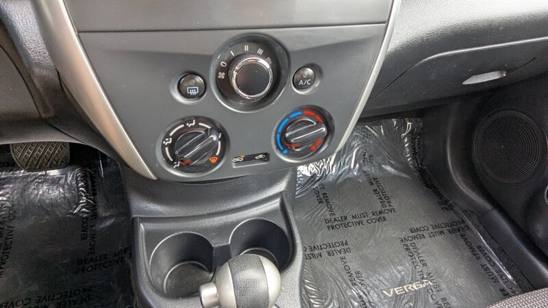 2015 Nissan Versa 1.6 SV - Photo 39 - Canyon Country, CA 91351