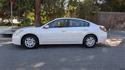 2011 Nissan Altima 2.5   - Photo 4 - Canyon Country, CA 91351