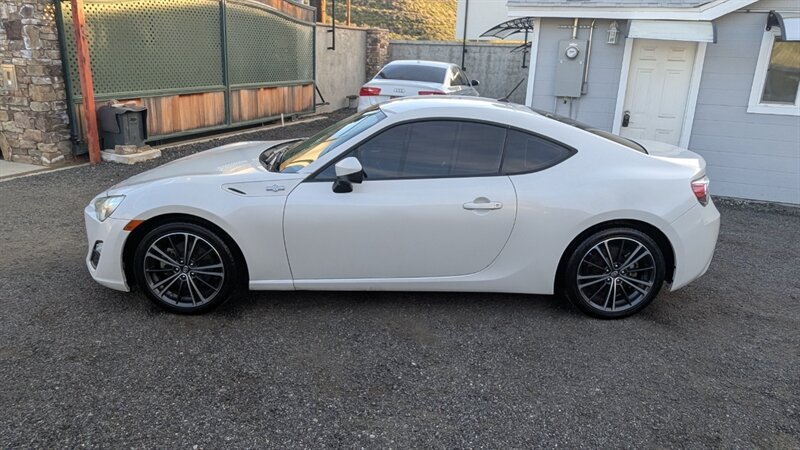 2013 Scion FR-S - Photo 6 - Canyon Country, CA 91351