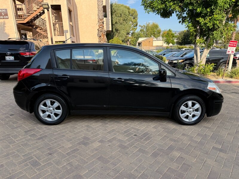 2007 Nissan Versa 1.8 SL - Photo 2 - Canyon Country, CA 91351