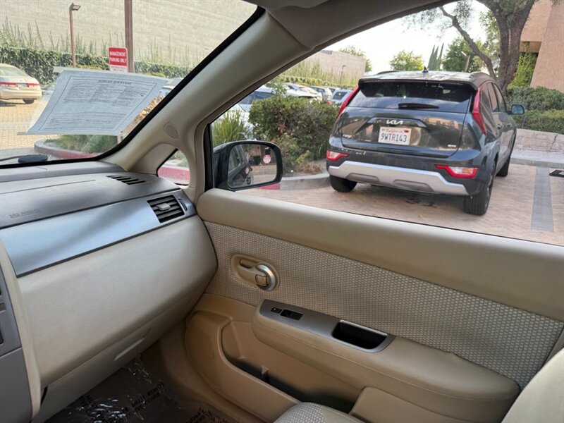 2007 Nissan Versa 1.8 SL - Photo 14 - Canyon Country, CA 91351
