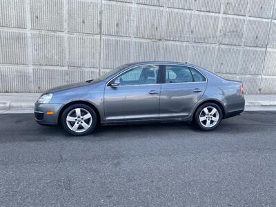 2005 Volkswagen Jetta 2.5   - Photo 5 - Canyon Country, CA 91351