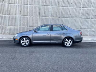 2005 Volkswagen Jetta 2.5   - Photo 6 - Canyon Country, CA 91351