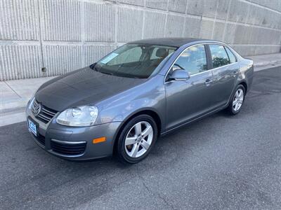 2005 Volkswagen Jetta 2.5   - Photo 1 - Canyon Country, CA 91351