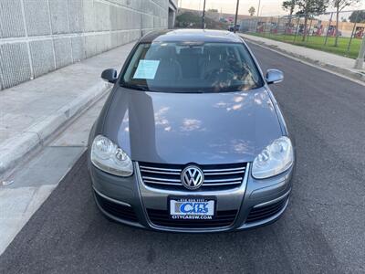 2005 Volkswagen Jetta 2.5   - Photo 11 - Canyon Country, CA 91351