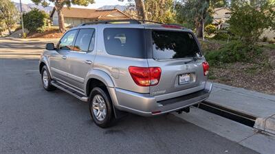 2005 Toyota Sequoia SR5   - Photo 7 - Canyon Country, CA 91351