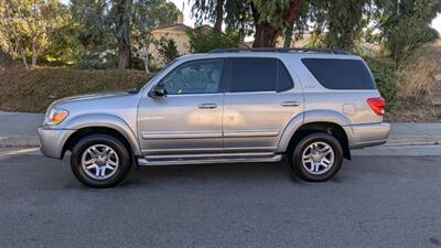 2005 Toyota Sequoia SR5   - Photo 5 - Canyon Country, CA 91351