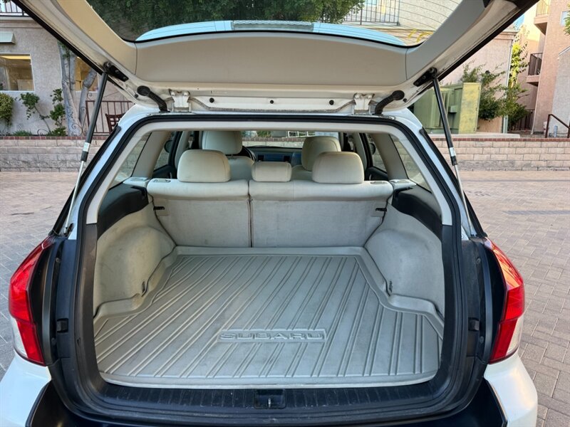 2008 Subaru Outback 2.5i - Photo 15 - Canyon Country, CA 91351