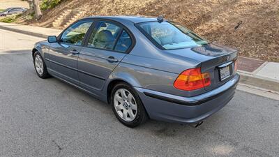 2005 BMW 325i   - Photo 8 - Canyon Country, CA 91351