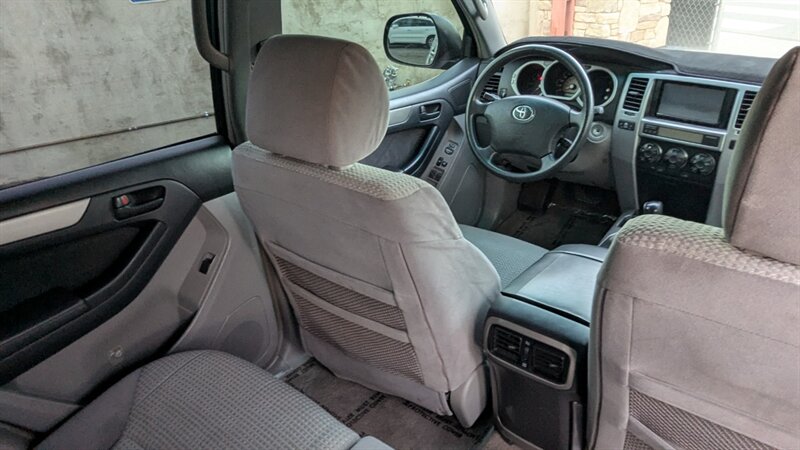 2004 Toyota 4Runner SR5 - Photo 28 - Canyon Country, CA 91351