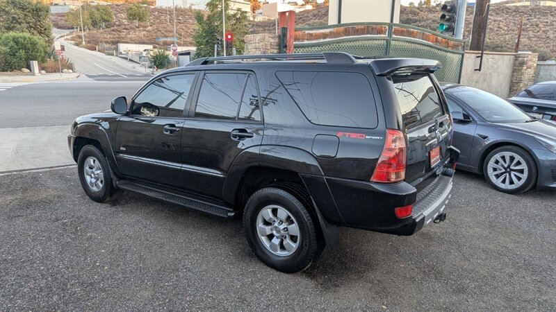 2004 Toyota 4Runner SR5 - Photo 4 - Canyon Country, CA 91351